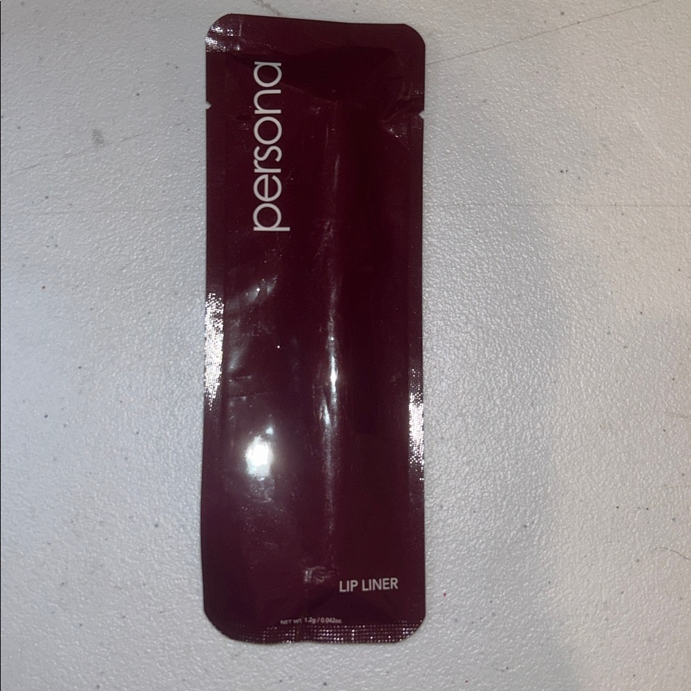 5 for $35 ☆ Persona Lip Liner Shade 90210